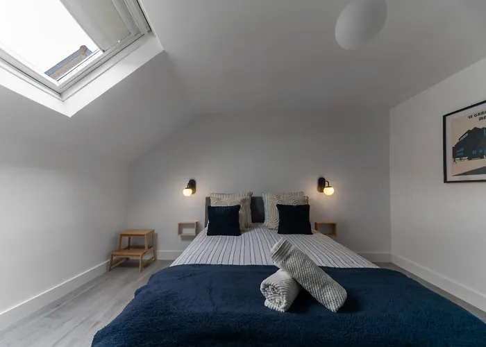 Le 108 - Design, 2 Chambres, Quartier Thermal Apartman *